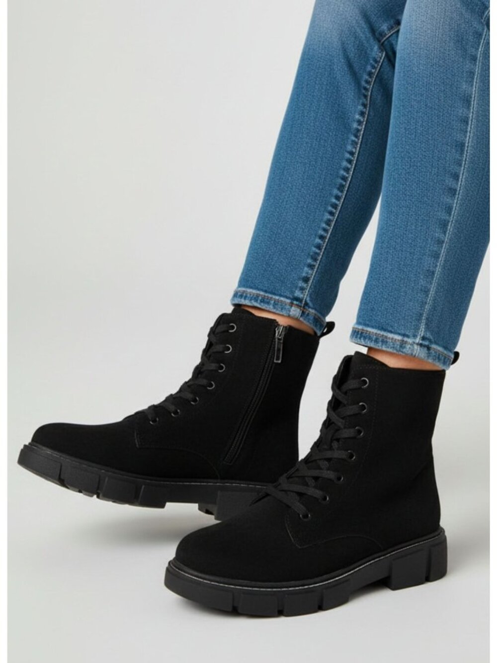 Black Chunky Sole Lace-Up Combat Boots With Side Zipper For Women